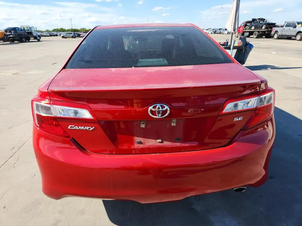2014 TOYOTA CAMRY   