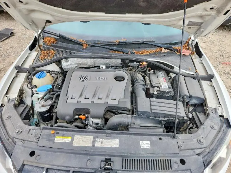 2012 VOLKSWAGEN PASSAT SE  