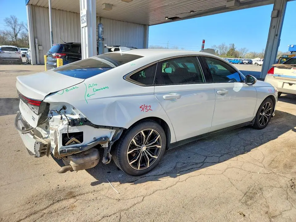 2023 HONDA ACCORD TOURING HYBRID  