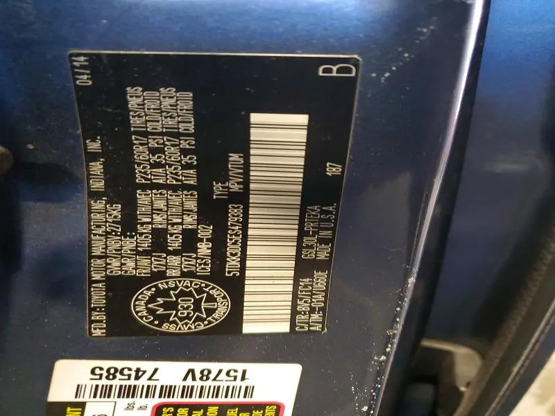 2014 TOYOTA SIENNA LE  