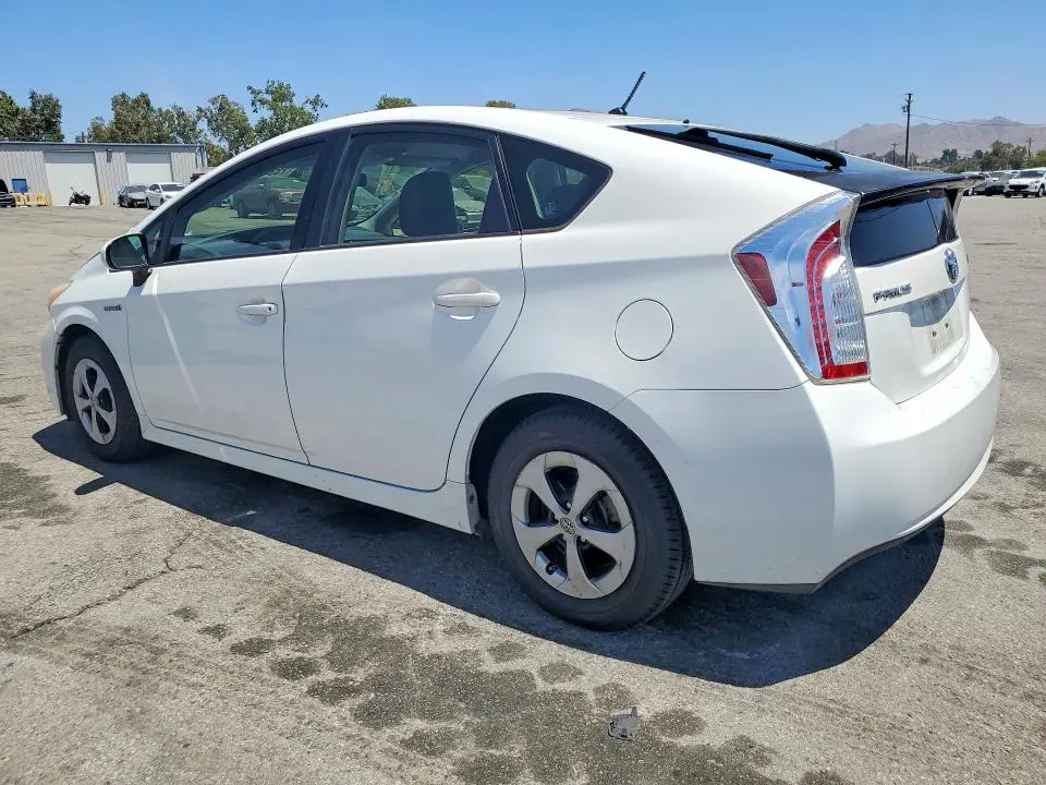 2013 TOYOTA PRIUS TWO  