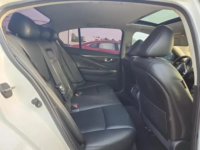 2018 INFINITI Q50 LUXE  