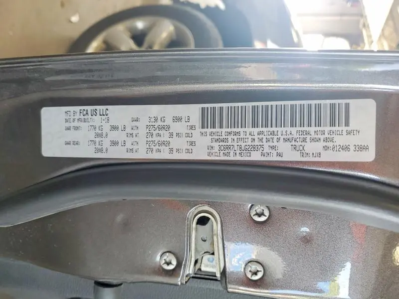 2018 RAM 1500 SLT  
