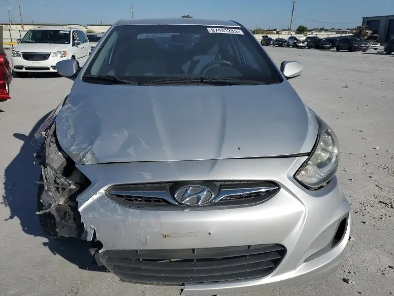 2013 HYUNDAI ACCENT GLS  