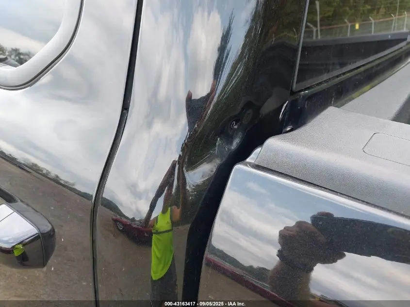 2019 RAM 1500 REBEL  4X4 6'4 BOX