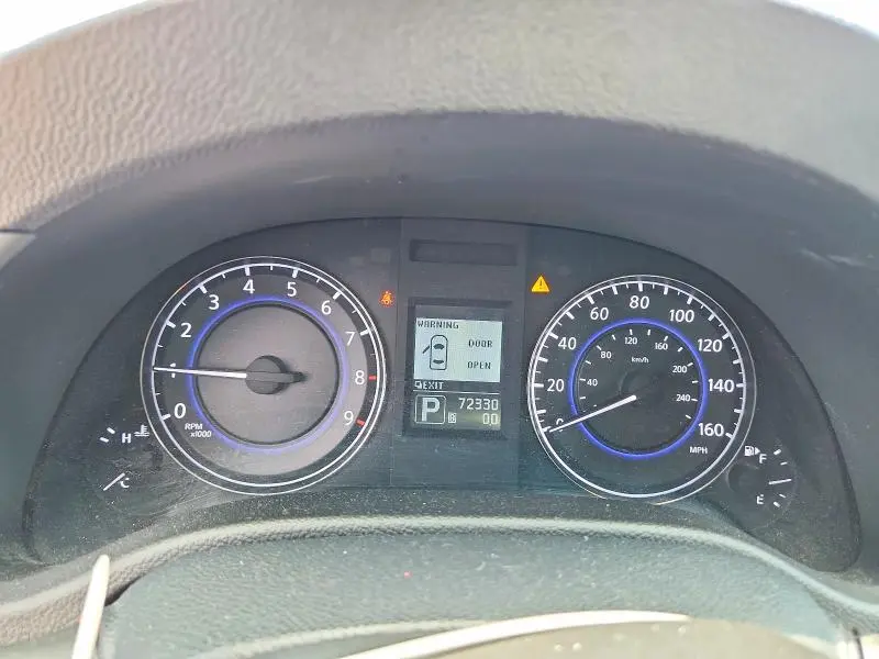 2015 INFINITI Q40 BASE  