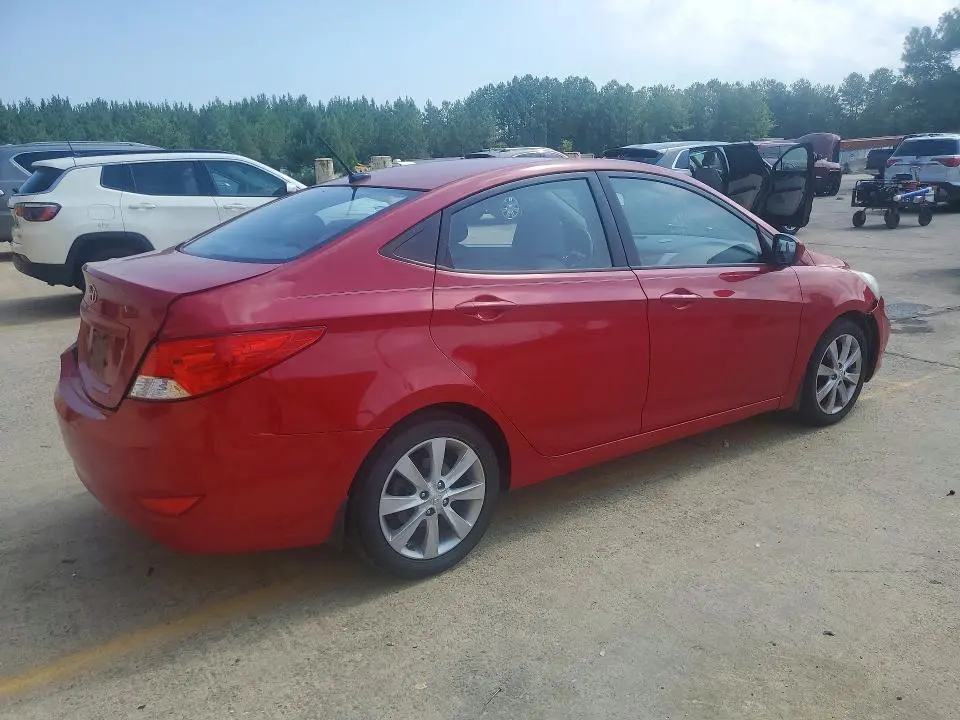 2012 HYUNDAI ACCENT GLS  