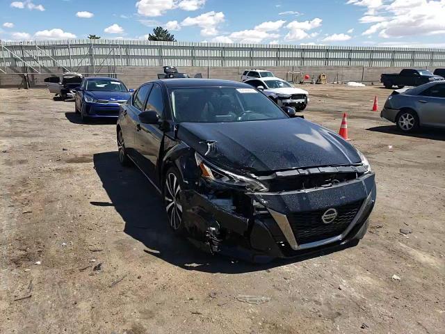 2019 NISSAN ALTIMA SR