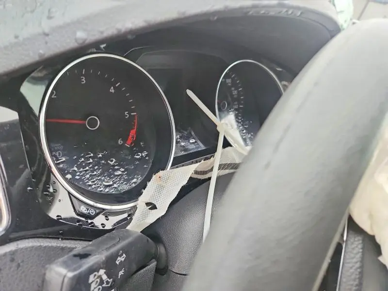 2015 VOLKSWAGEN JETTA TDI  