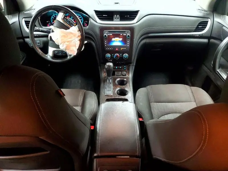 2015 CHEVROLET TRAVERSE LT  