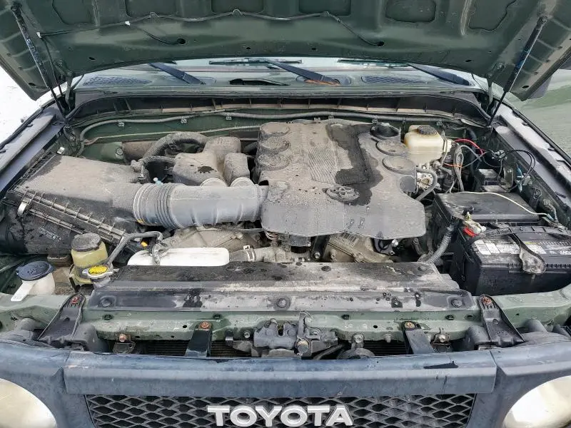 2011 TOYOTA FJ CRUISER BASE  