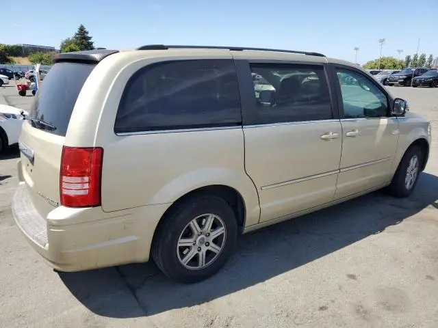 2010 CHRYSLER TOWN & COUNTRY TOURING  