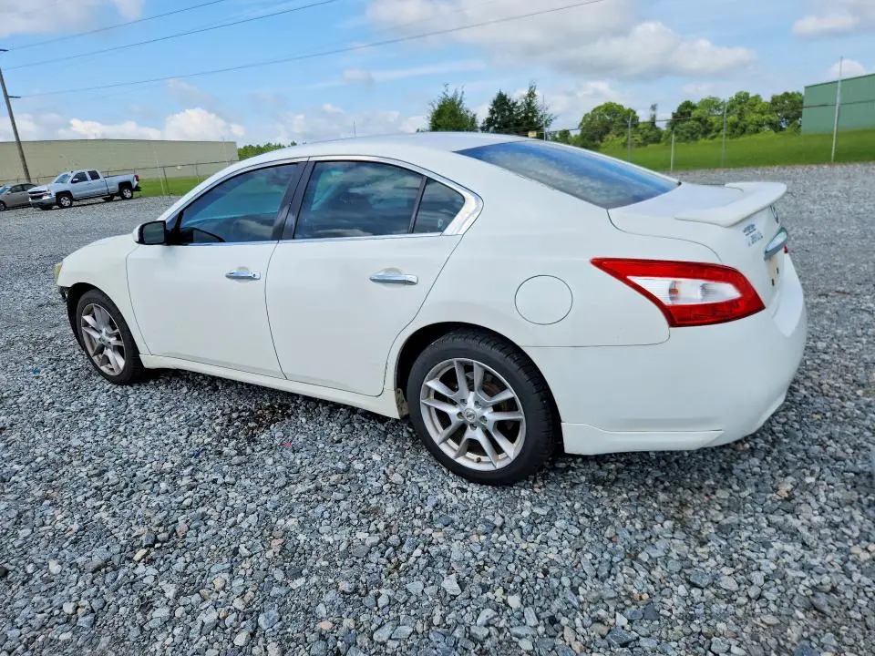 2011 NISSAN MAXIMA 3.5 S  