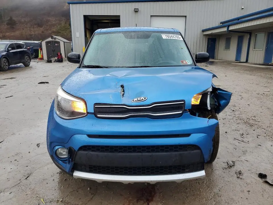 2017 KIA SOUL +  