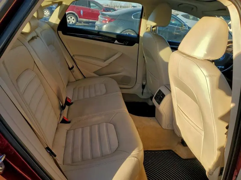 2015 VOLKSWAGEN PASSAT SEL  