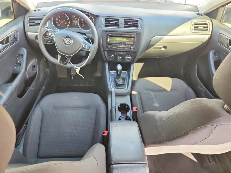 2015 VOLKSWAGEN JETTA SE  