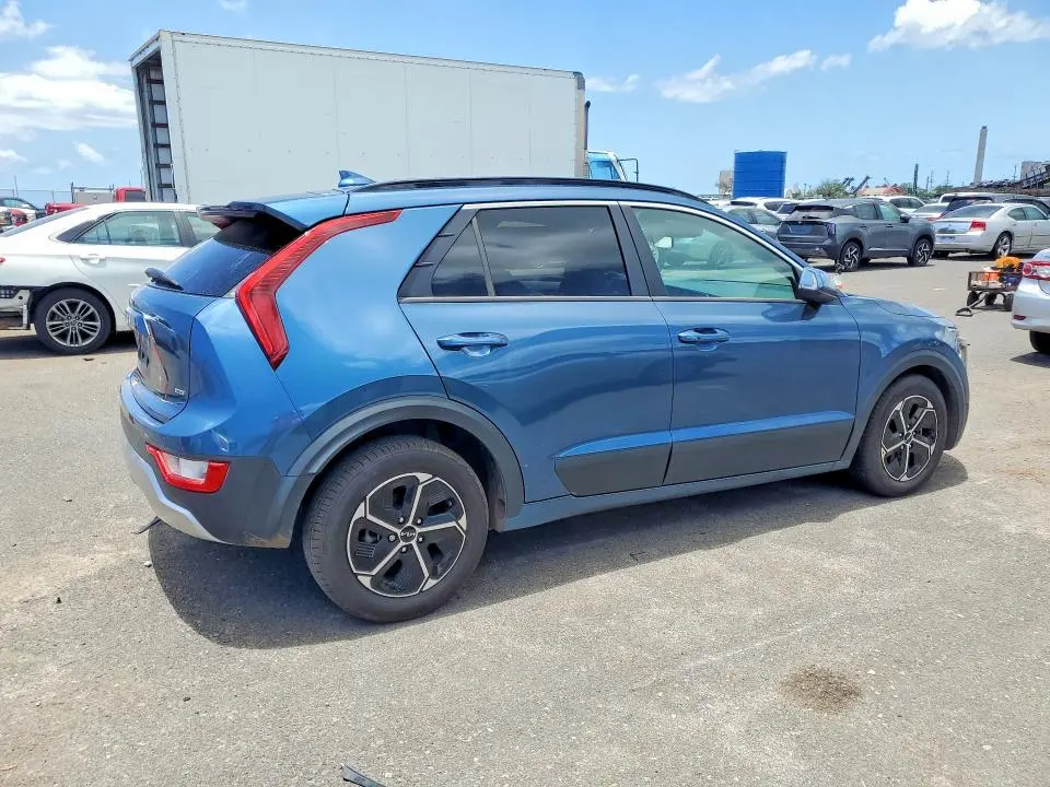 2023 KIA NIRO EX  