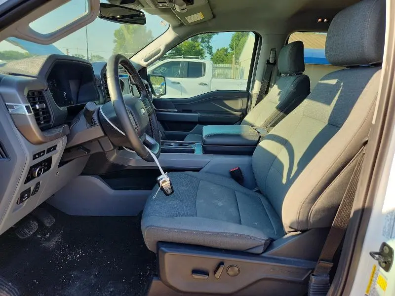 2024 FORD F150 XLT  