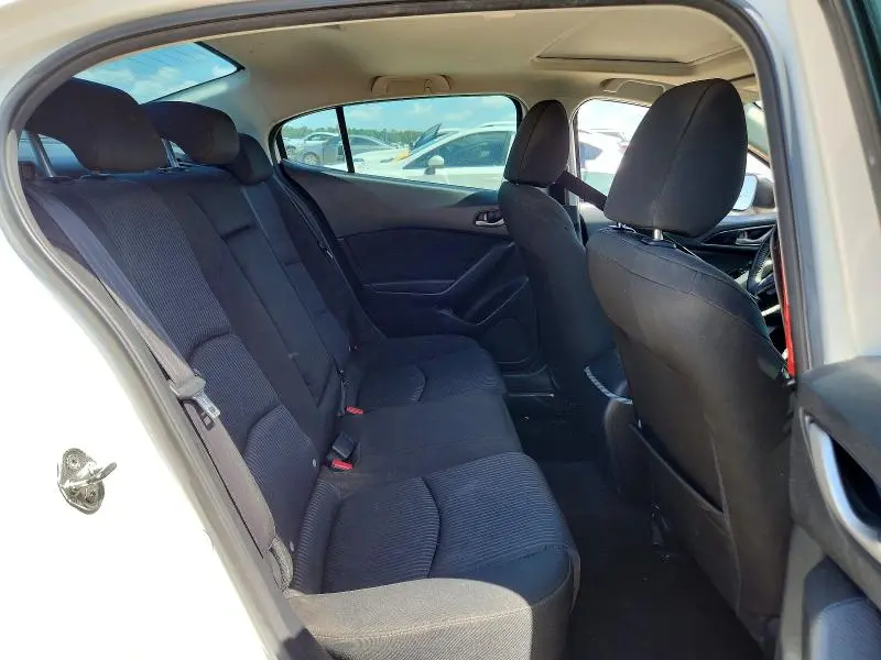 2016 MAZDA 3 TOURING  