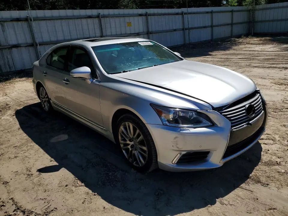 2016 LEXUS LS 460  