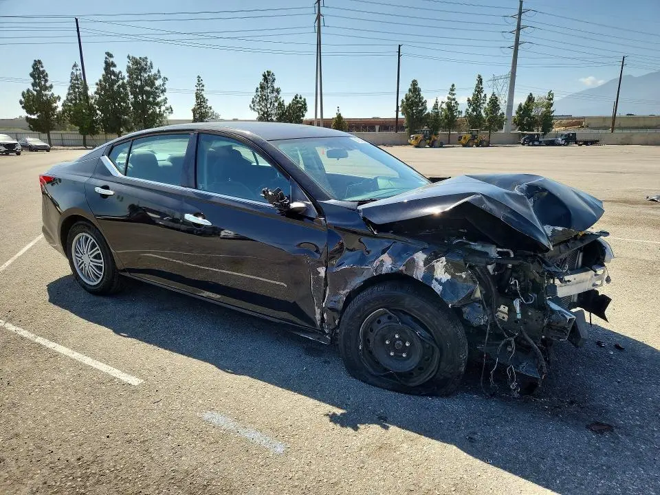2020 NISSAN ALTIMA S  