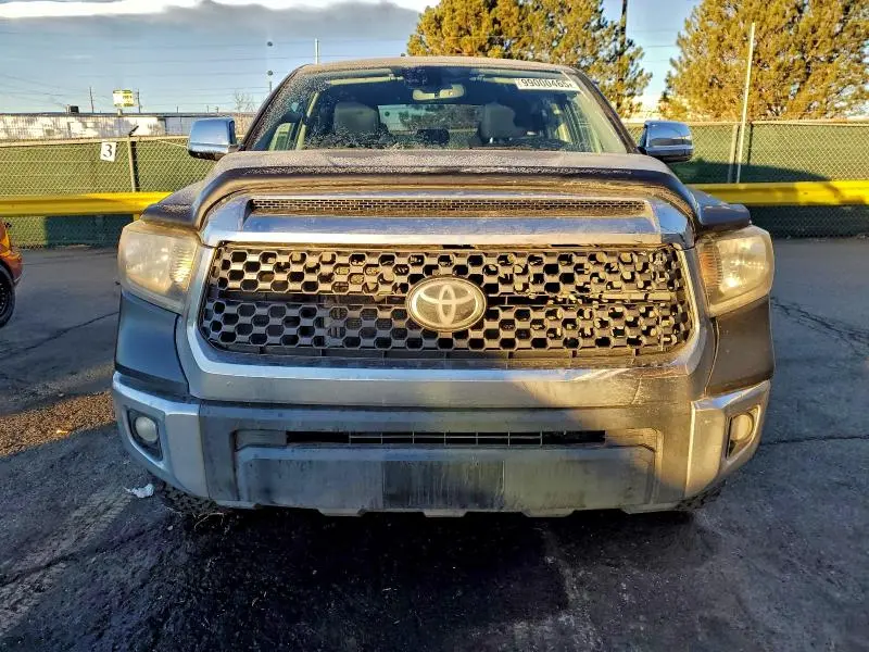 2020 TOYOTA TUNDRA CREWMAX SR5  