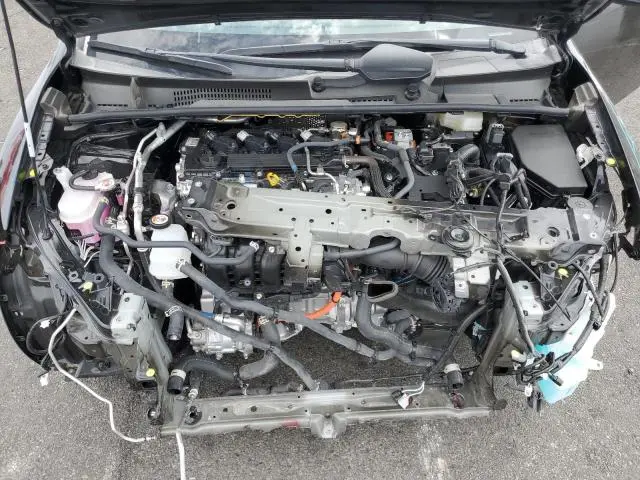 2025 TOYOTA PRIUS LE  