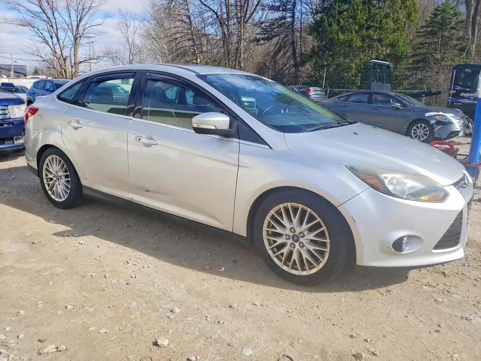 2014 FORD FOCUS TITANIUM  