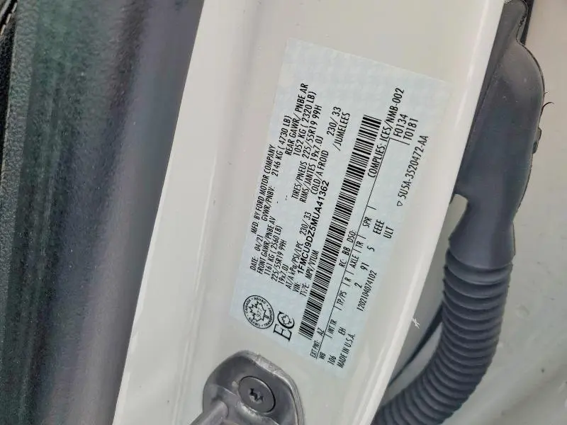 2021 FORD ESCAPE TITANIUM  