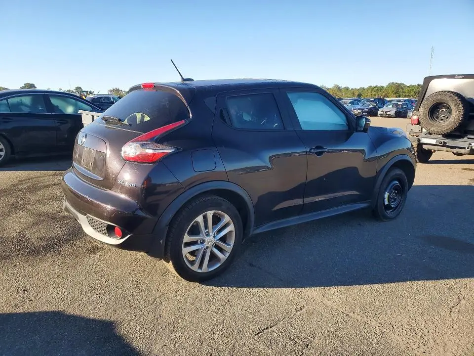 2015 NISSAN JUKE SL  