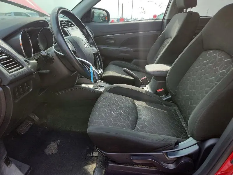 2021 MITSUBISHI RVR SE  