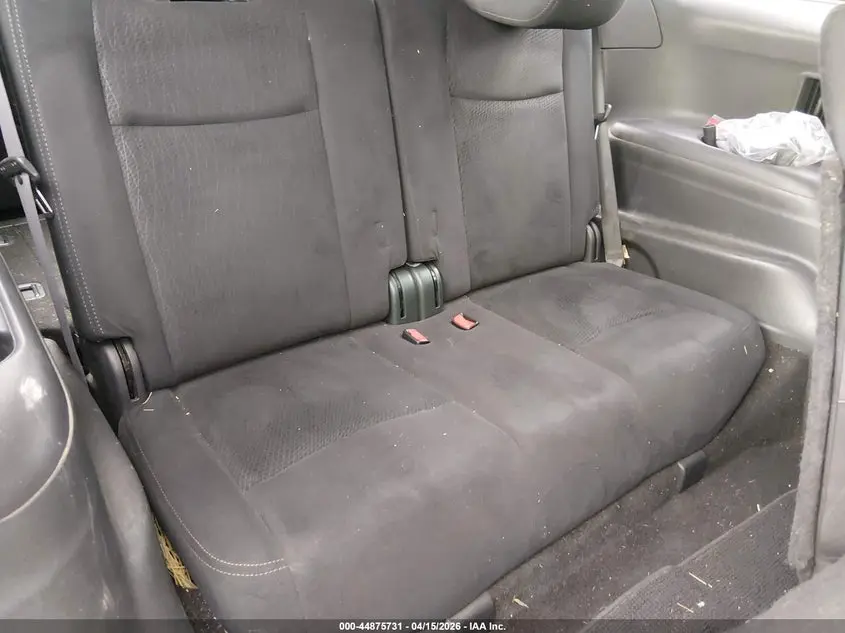 2013 NISSAN PATHFINDER SV