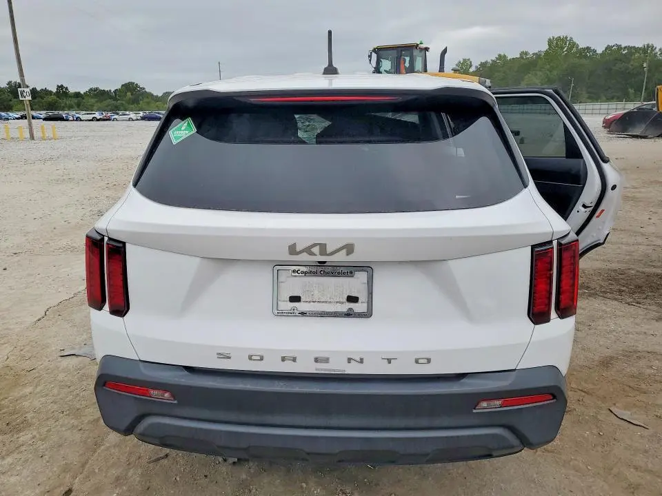2022 KIA SORENTO LX  