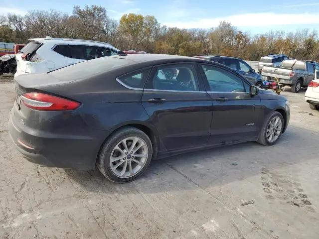 2019 FORD FUSION SE  