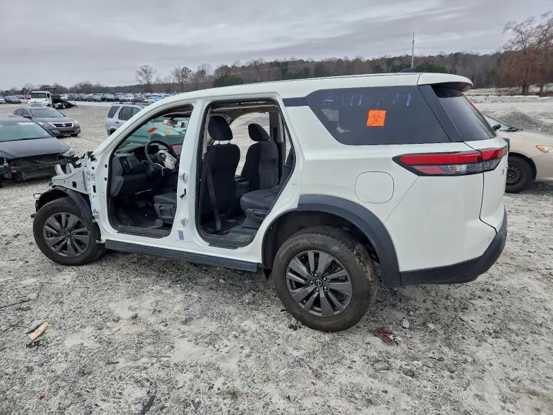 2024 NISSAN PATHFINDER S  