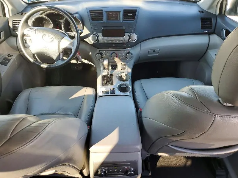 2012 TOYOTA HIGHLANDER BASE  