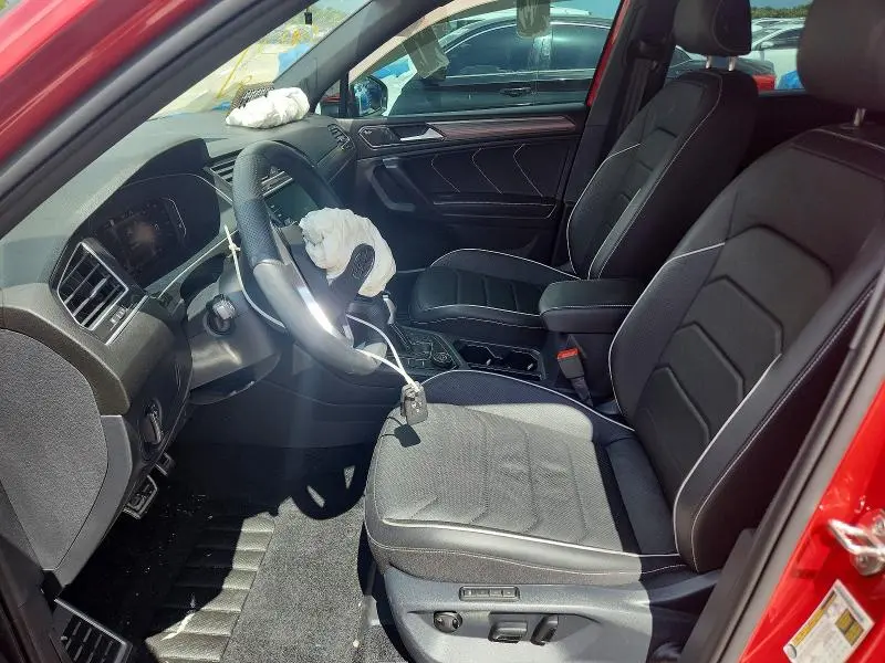 2024 VOLKSWAGEN TIGUAN SEL R-LINE BLACK  