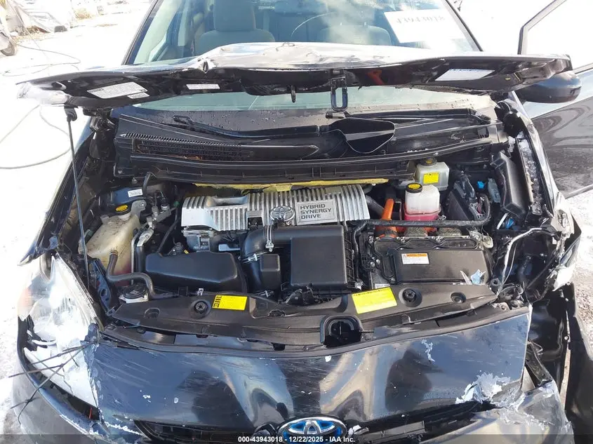 2014 TOYOTA PRIUS THREE