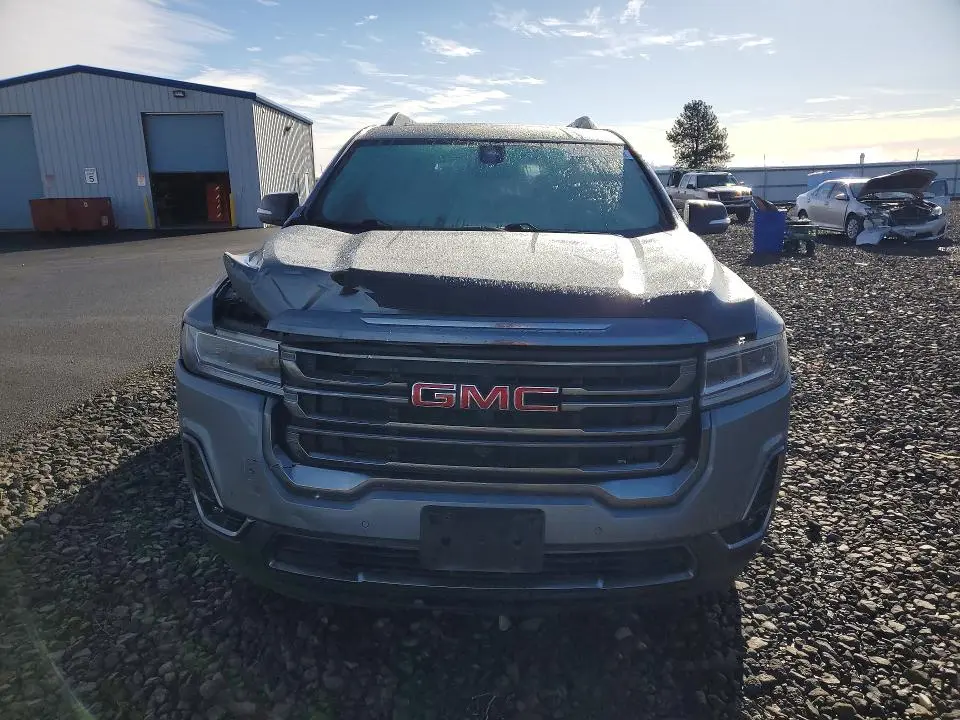 2021 GMC ACADIA AT4  