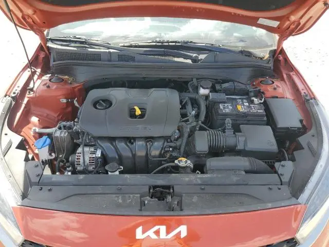 2023 KIA FORTE LX  