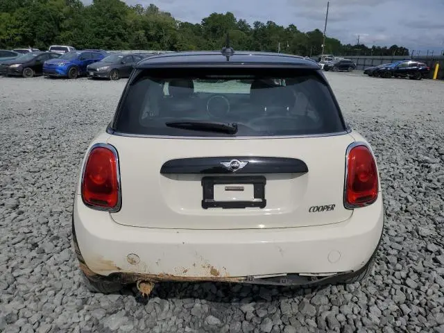 2016 MINI COOPER