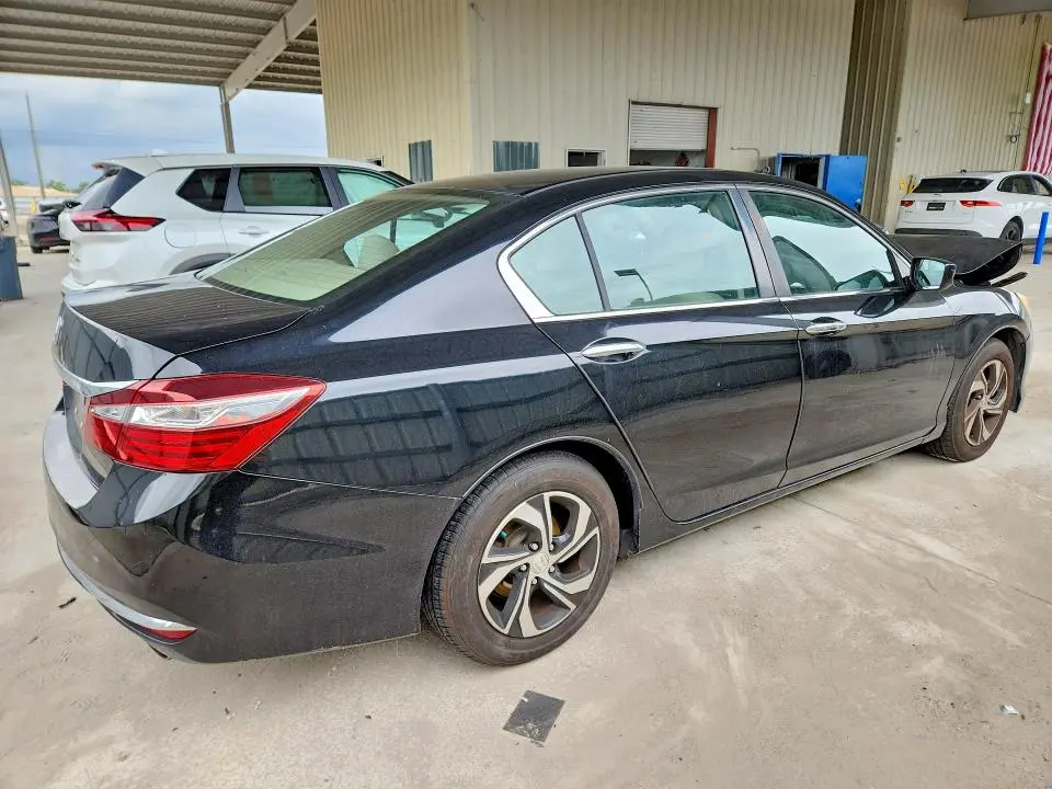 2017 HONDA ACCORD LX  