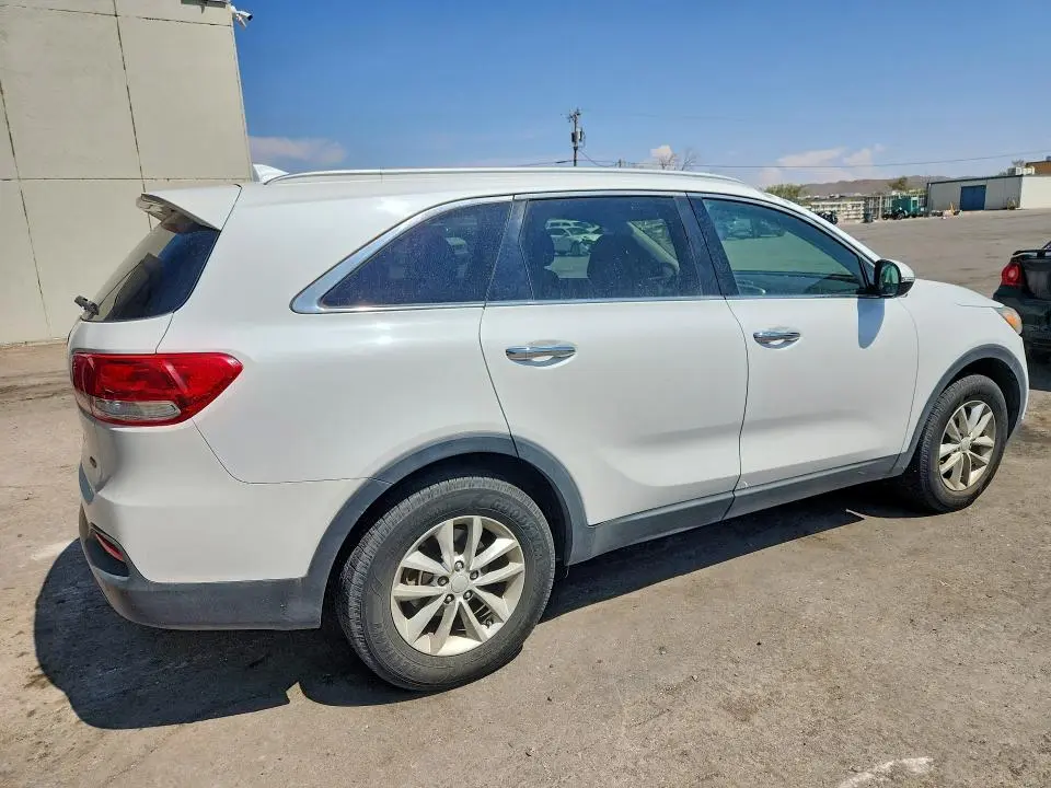 2016 KIA SORENTO LX  