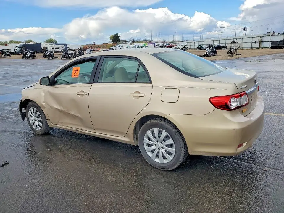 2013 TOYOTA COROLLA   