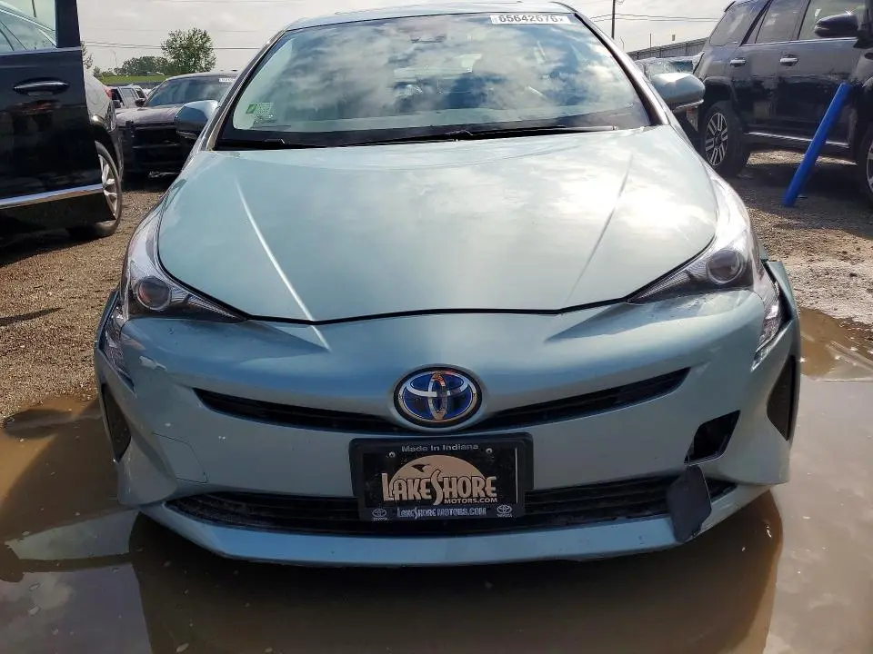 2016 TOYOTA PRIUS THREE  