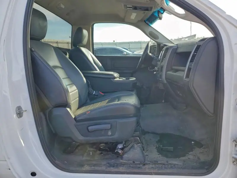 2021 RAM 1500 CLASSIC TRADESMAN  