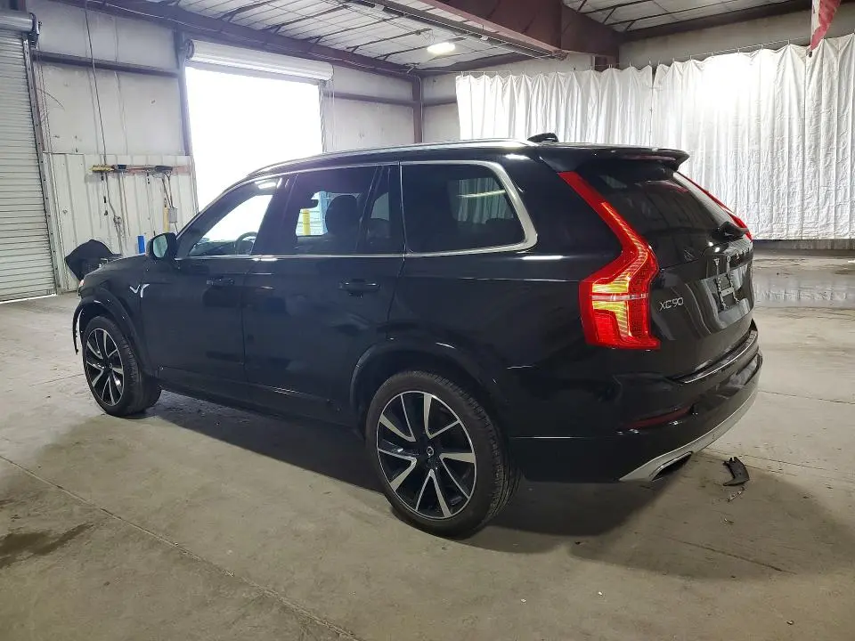 2020 VOLVO XC90 T6 MOMENTUM  