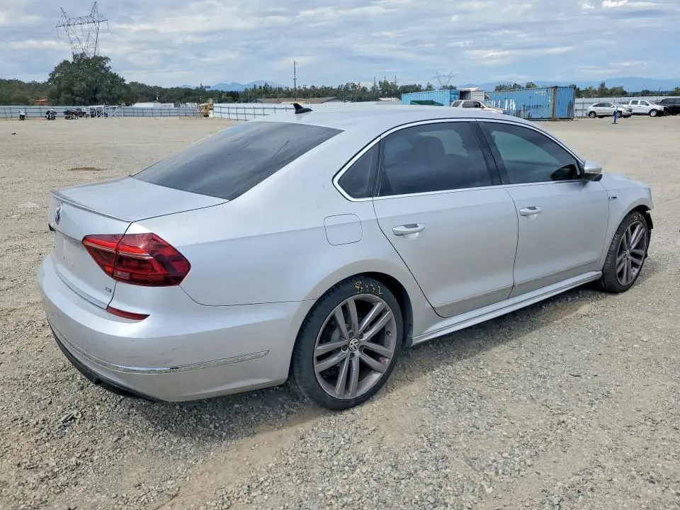 2017 VOLKSWAGEN PASSAT R-LINE  