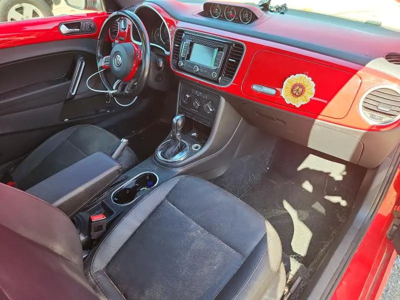 2013 VOLKSWAGEN BEETLE   