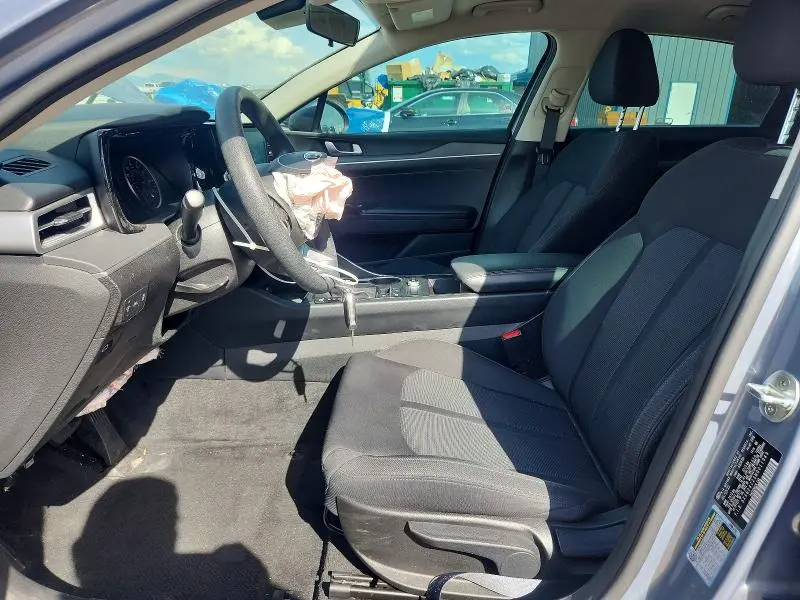 2021 KIA K5 LX  